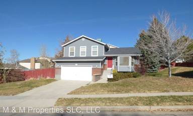 Main picture of 1211 E Spring Ridge Dr