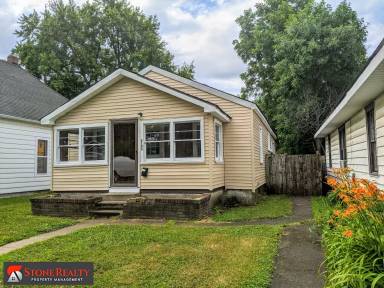 Main picture of 2105 Plum St