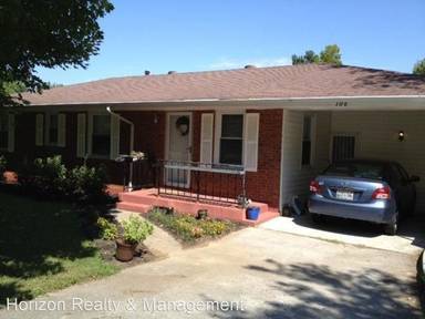 Main picture of 106 Rebecca Ln
