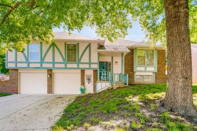 Main picture of 6430 Acuff St