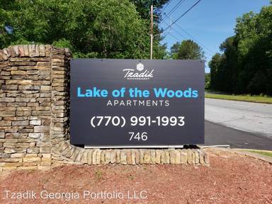Main picture of Lake of the Woods Apartments