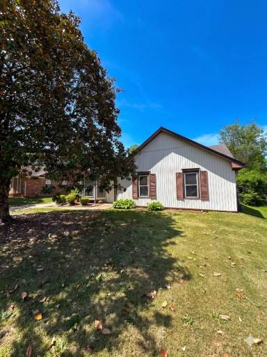 Main picture of 713 Amity Ln