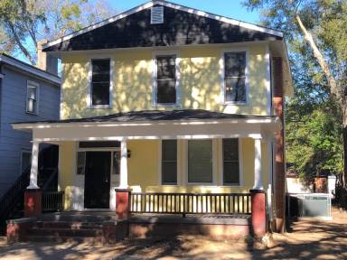 Main picture of 638 W 37th St