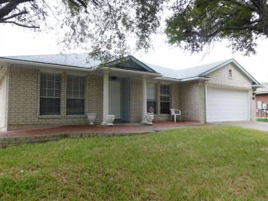 Main picture of 1301 Leah Ln