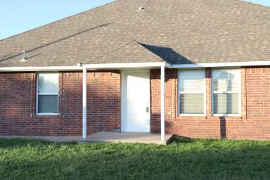 Main picture of 1300 Commerce Dr