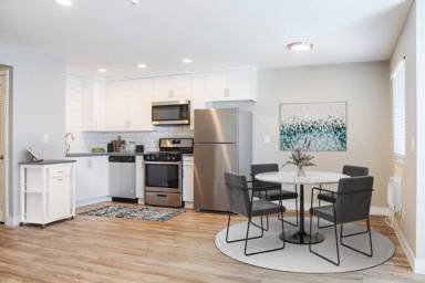 Main picture of Avocado Place