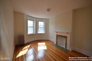 Main picture of 1375 Commonwealth Ave