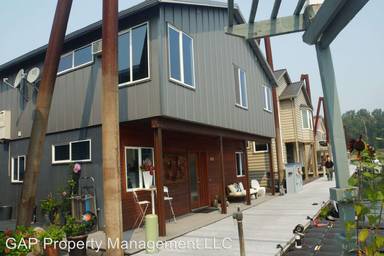 Main picture of 18525 NE Marine Dr