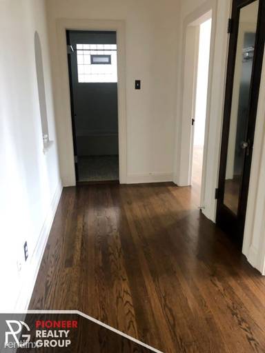 Main picture of 4836 N Paulina St
