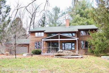 Main picture of 8762 Frog Hollow Rd