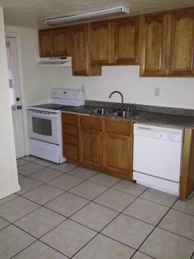 Main picture of 10316 N 9th St