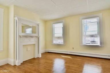 Main picture of 112 Victory Rd