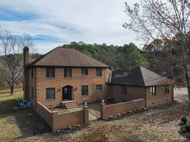 Main picture of 9 Rhodelia Ln