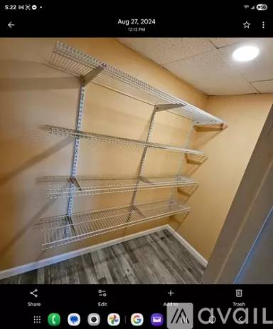Main picture of 833 N Valley Ave