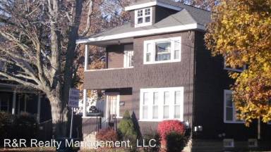 Main picture of 135 N Main St