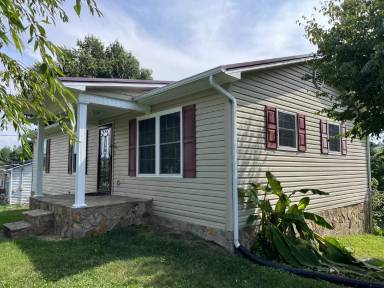 Main picture of 144 W Brad St