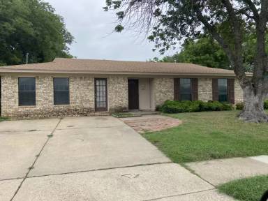 Main picture of 6049 Highcrest Dr