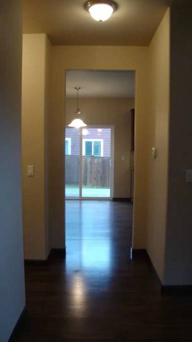 Main picture of 704 7th Ave SW