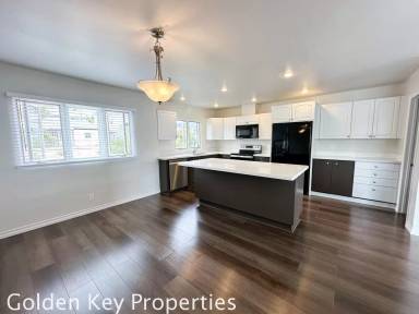 Main picture of 2246 Cambridge Ave