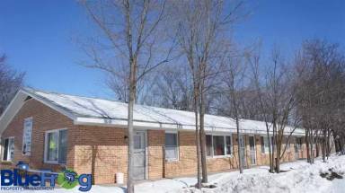 Main picture of 570 Mill St