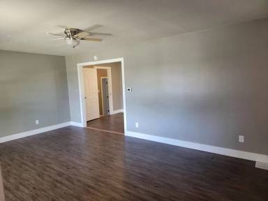 Main picture of 1516 Schuler Dr