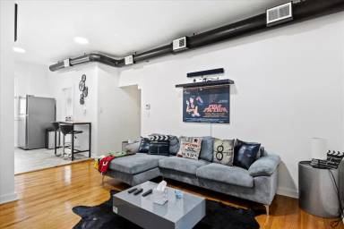 Main picture of 240 South Ave