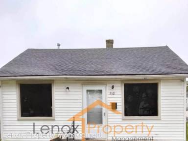 Main picture of 2161 Charter St