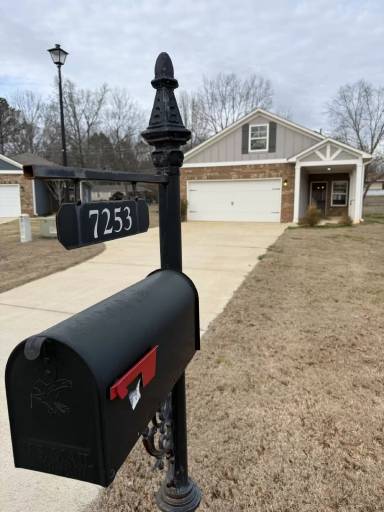 Main picture of 7261 Owen Park Cir