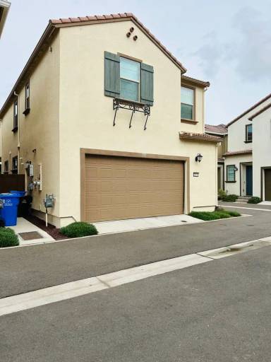 Main picture of 10551 Tenor Way