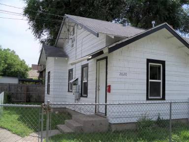 Main picture of 2808 3rd Ave S