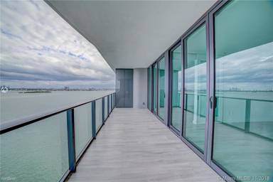 Main picture of One Paraiso Condo