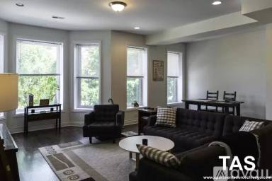 Main picture of 1856 N Humboldt Blvd