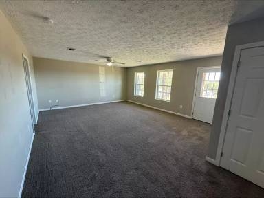 Main picture of 1060 Rosella Dr