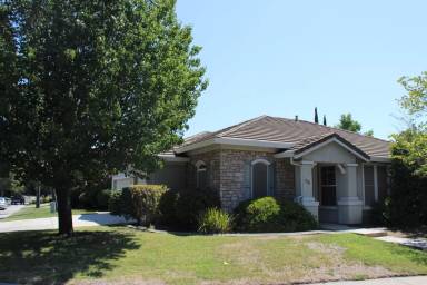 Main picture of 3126 Hopscotch Way