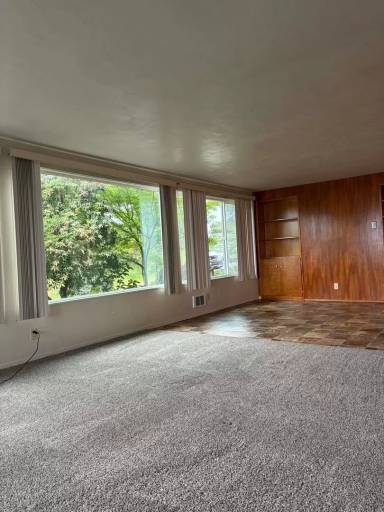 Main picture of 2801 Virginia Ave