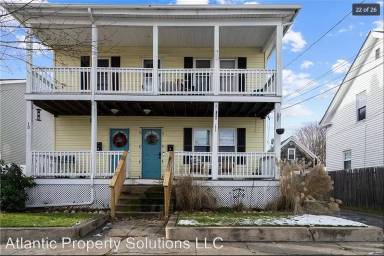 Main picture of 13 Home St