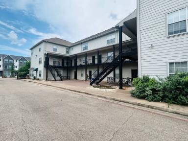 Main picture of 1625 S 10th St