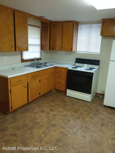 Main picture of 3711 NW South Dr