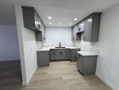 Main picture of 5776 Rostrata Ave