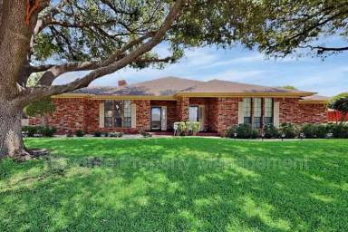 Main picture of 5407 Ledgestone Dr