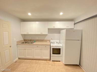 Main picture of 7931 33 Milton Ave