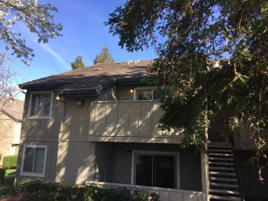 Main picture of 2241 Lakeview Cir