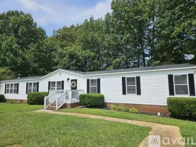 Main picture of 305 Walnut Crest Ct