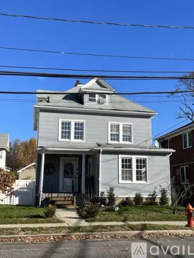 Main picture of 15 Irma Ave