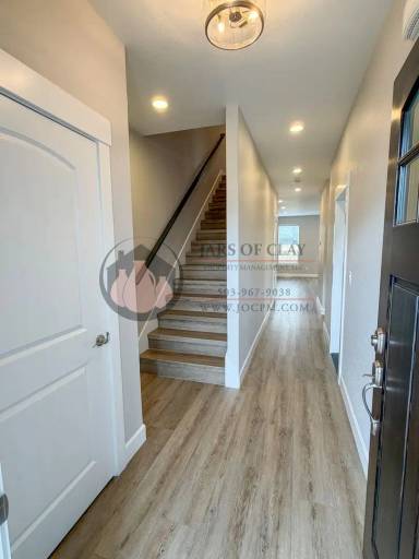 Main picture of 1333 Oppek St NE