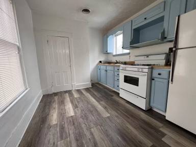 Main picture of 391 Overdale St