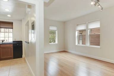 Main picture of 1673 Park Rd NW