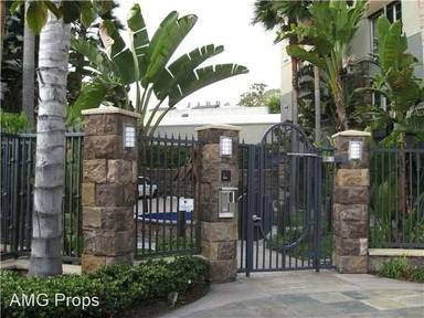 Main picture of Union Square At Broadway Condominiums