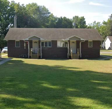 Main picture of 404 E Adams St