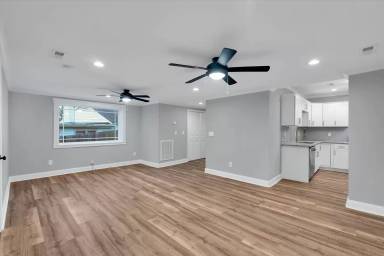 Main picture of 19 Granada Dr